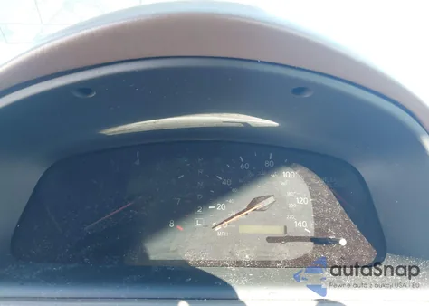 2001 Lexus Es 300 z USA, uszkodzony, nr VIN JT8BF28G110335644